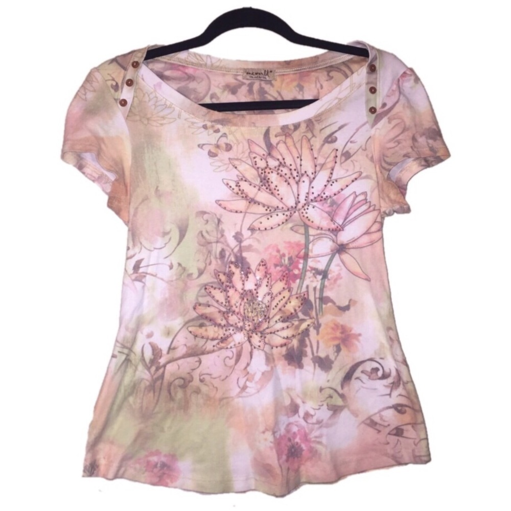 One World | Floral | Tee